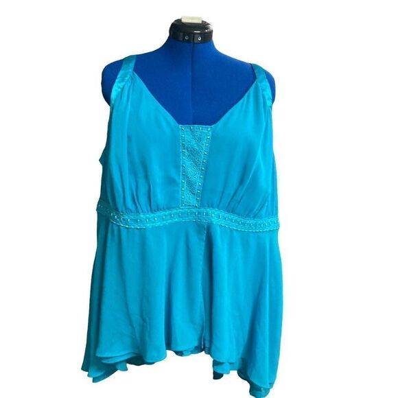 LANE BRYANT Women’s Beaded Aqua Top Size 26 Asymmetrical Hem - Picture 1 of 11